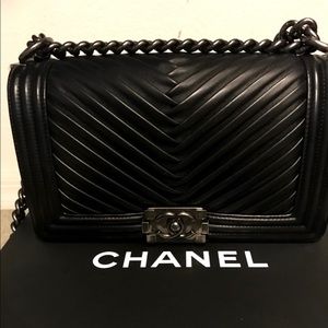 Chanel Boy Bag 3-D Chevron Black Lambskin like-new